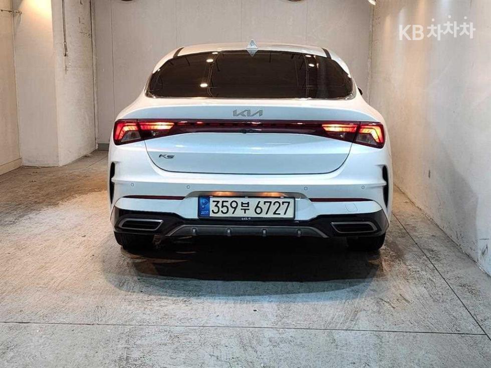 2022 - kia k5