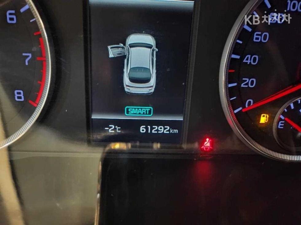 2022 - kia k5