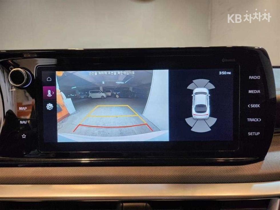2022 - kia k5