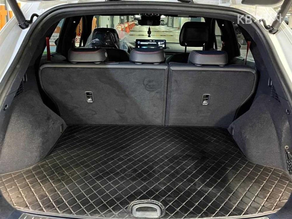 2023 Genesis GV70 photo