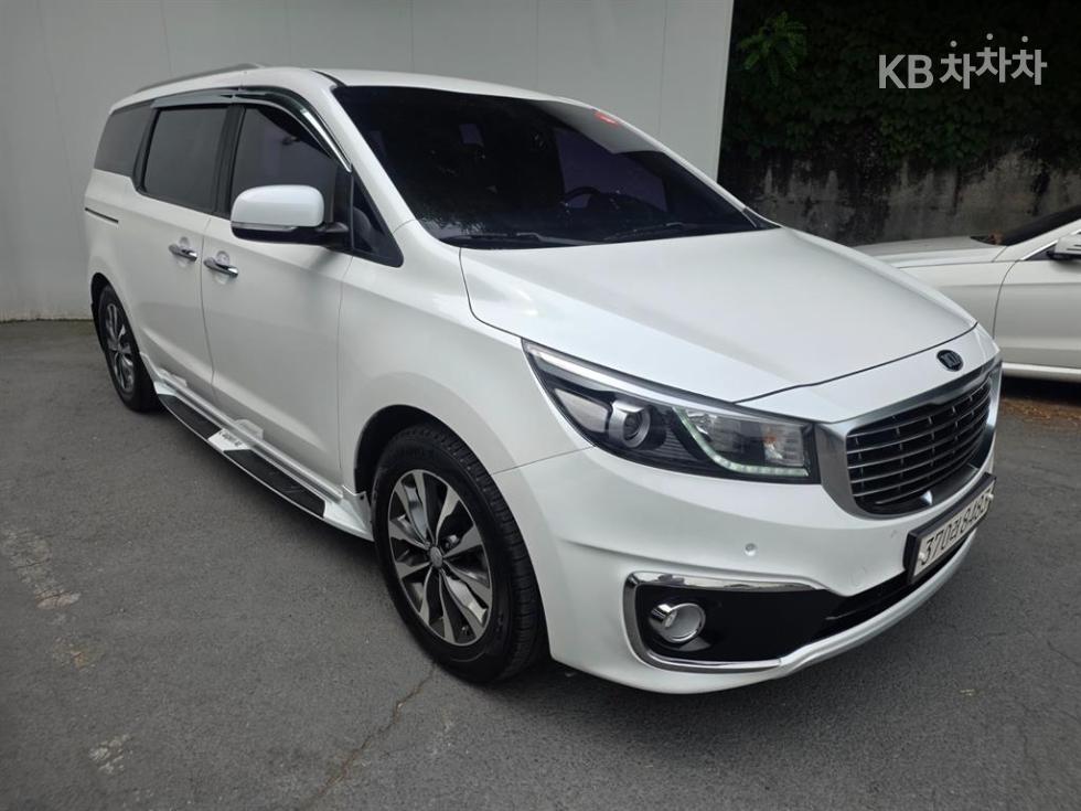 2017 - kia carnival