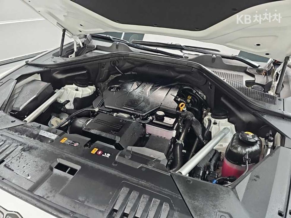 2024 Genesis GV80 photo