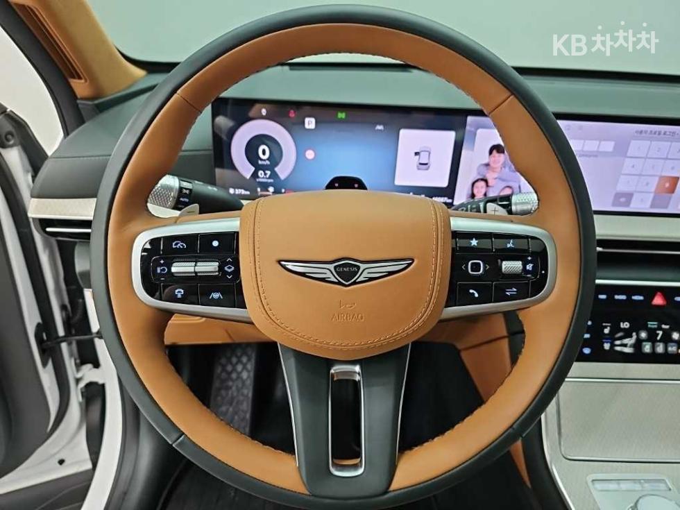 2024 Genesis GV80 photo