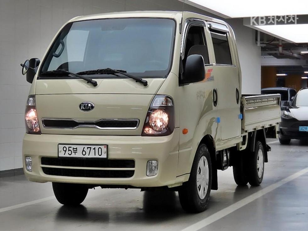 2017 - kia bongo iii