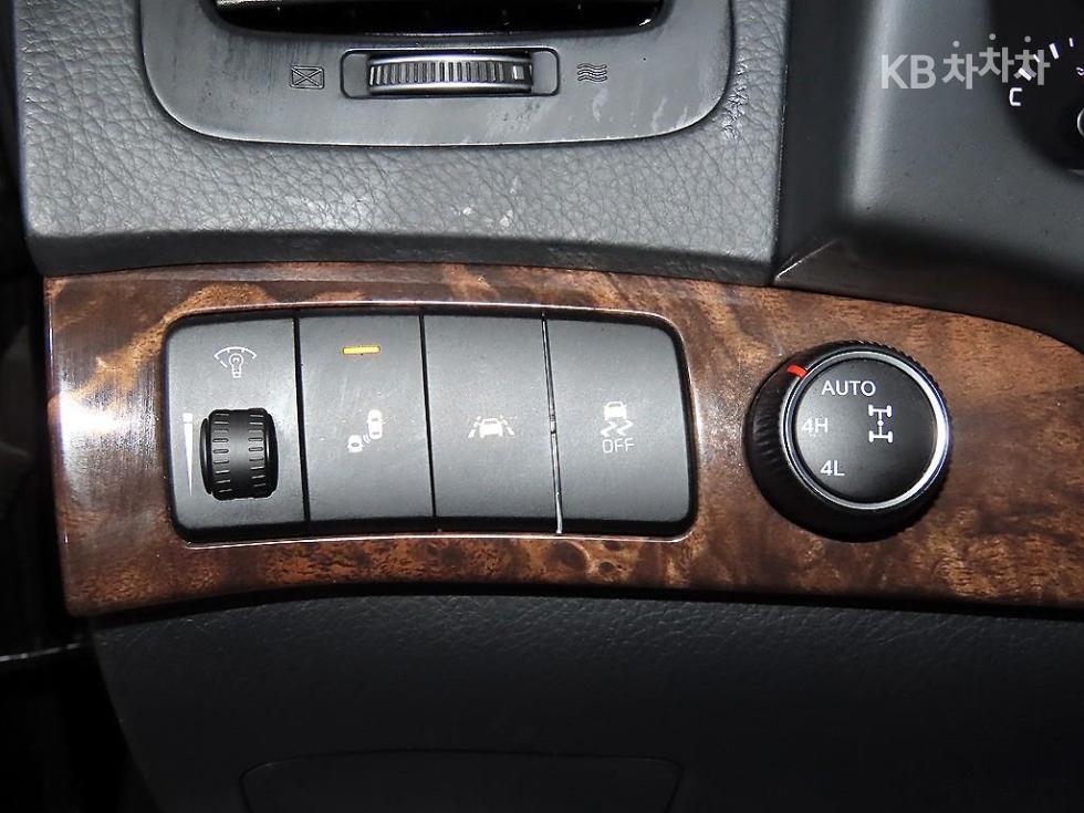 2018 - kia mohave