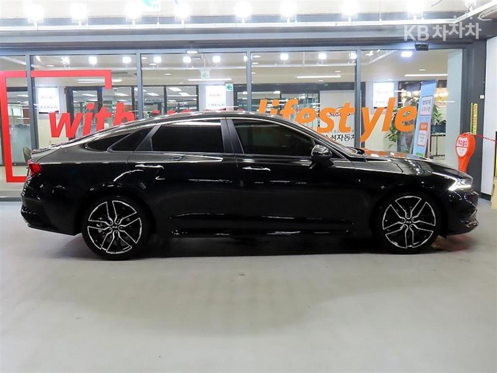 2021 - kia k5