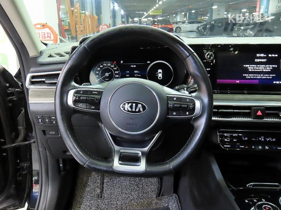 2021 - kia k5