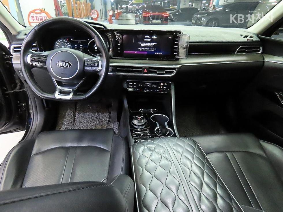 2021 - kia k5