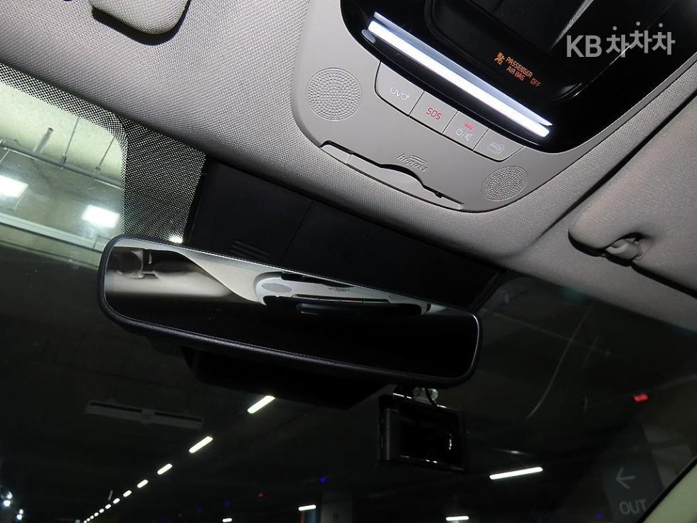 2021 - kia k5