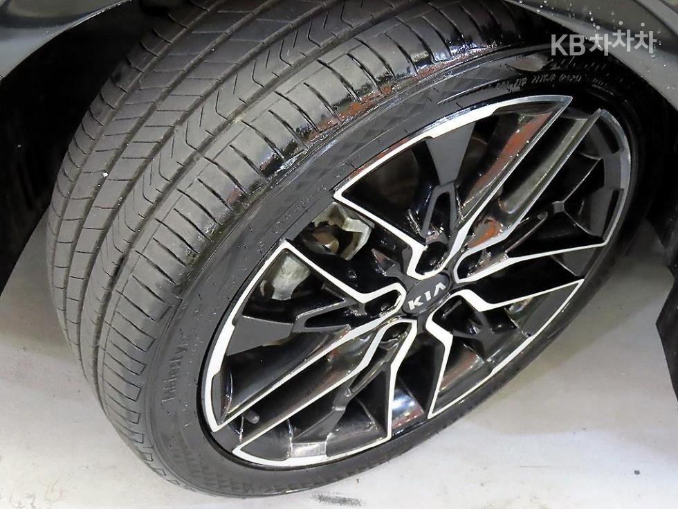 2021 - kia k5