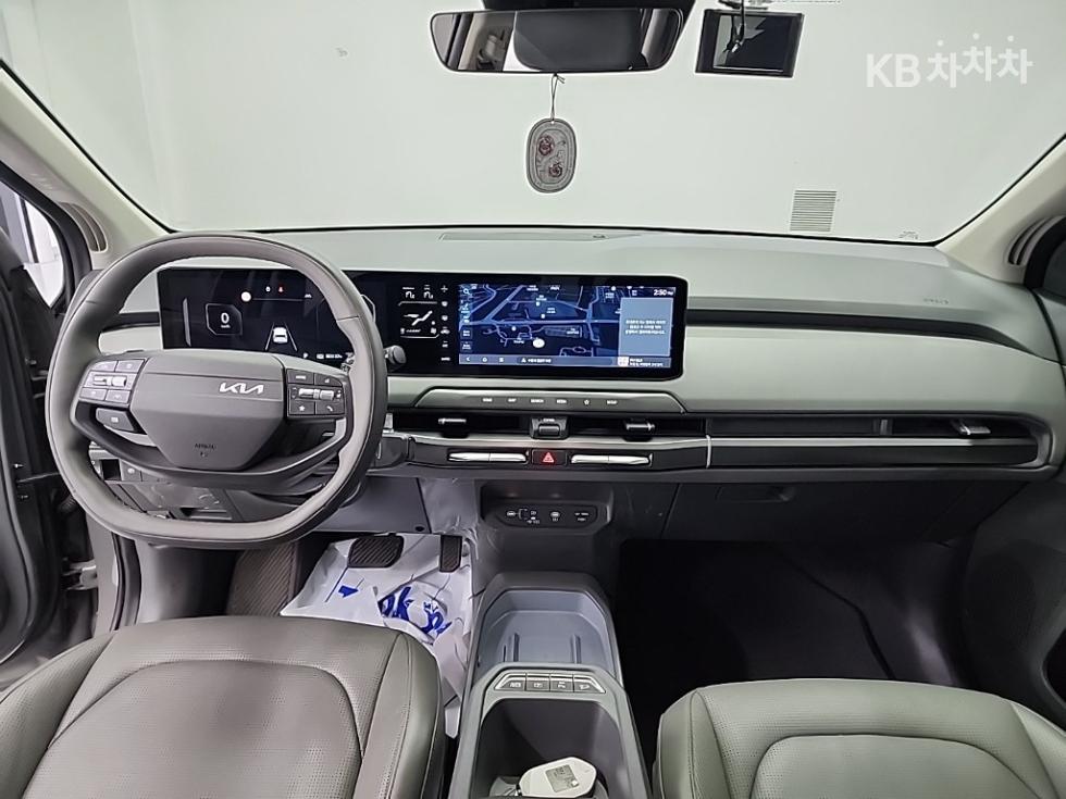 2025 - kia ev3
