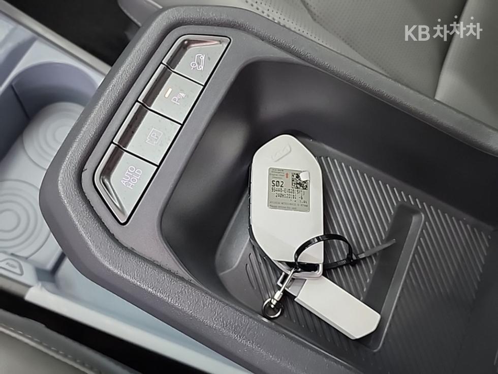 2025 - kia ev3