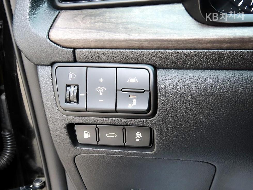 2020 - kia k7