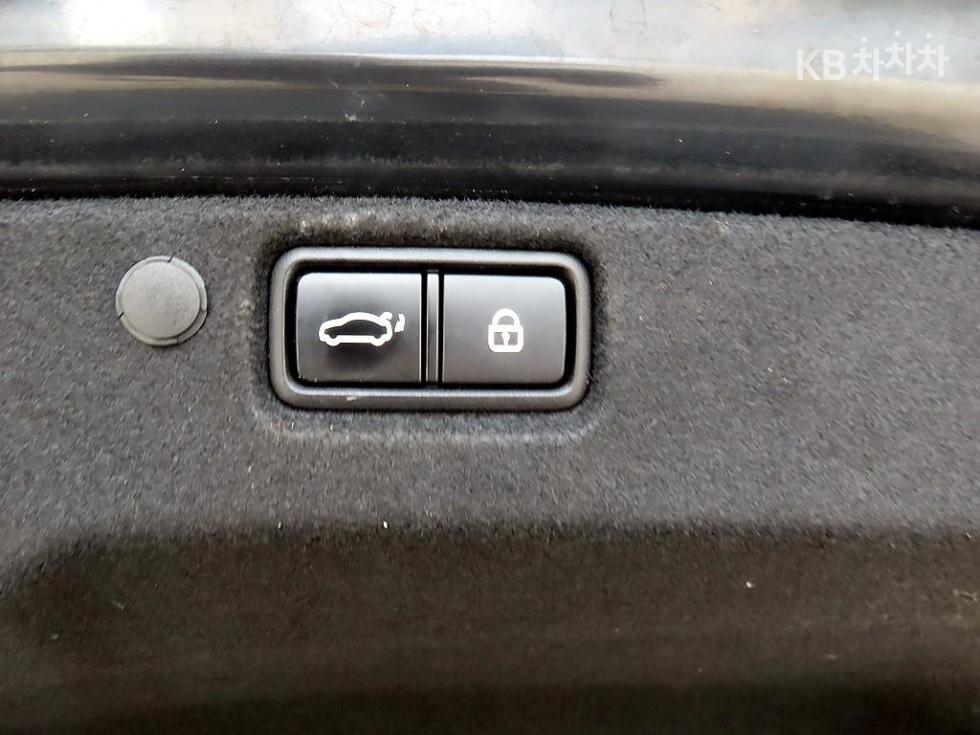 2020 - kia k7