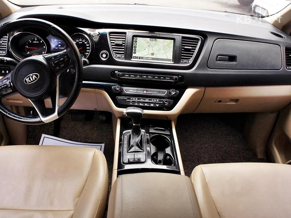 2018 - kia carnival