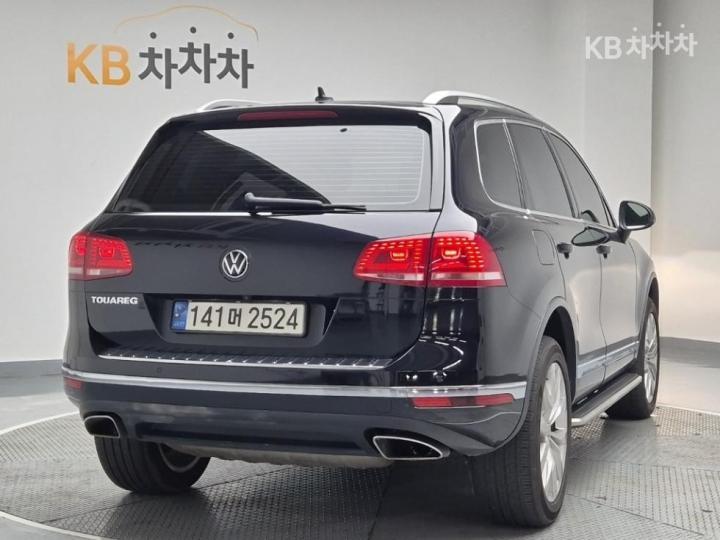 Volkswagen Touareg New 3.0 TDI V6 BlueMotion Premium 4