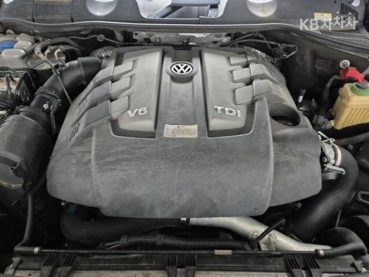 Volkswagen Touareg New 3.0 TDI V6 BlueMotion Premium 6