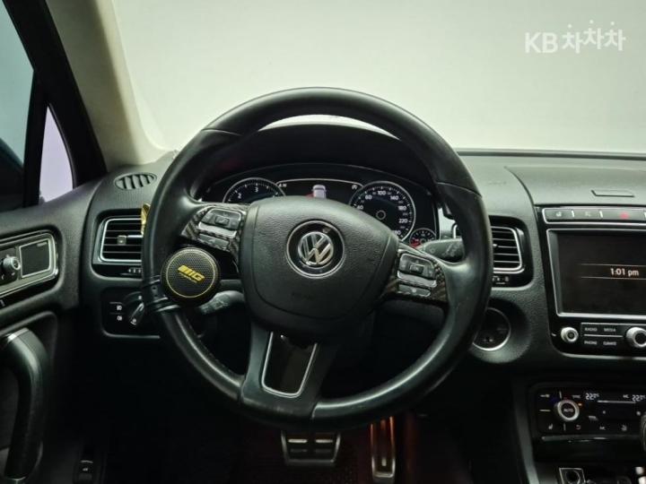 Volkswagen Touareg New 3.0 TDI V6 BlueMotion Premium 10