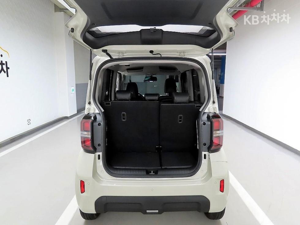 2025 - kia kia