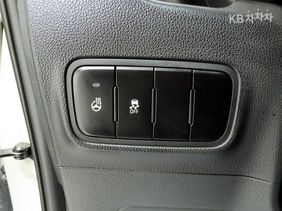 2025 - kia kia