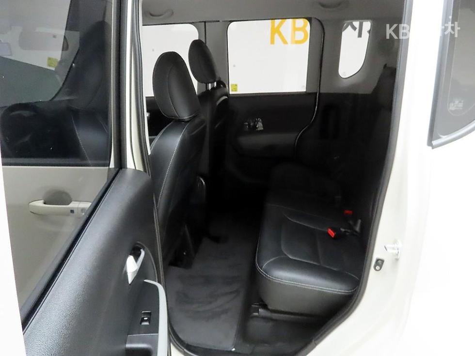 2025 - kia kia