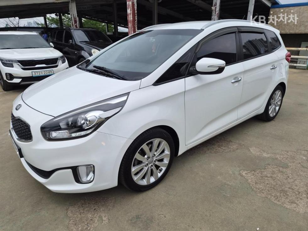 2014 - kia carens