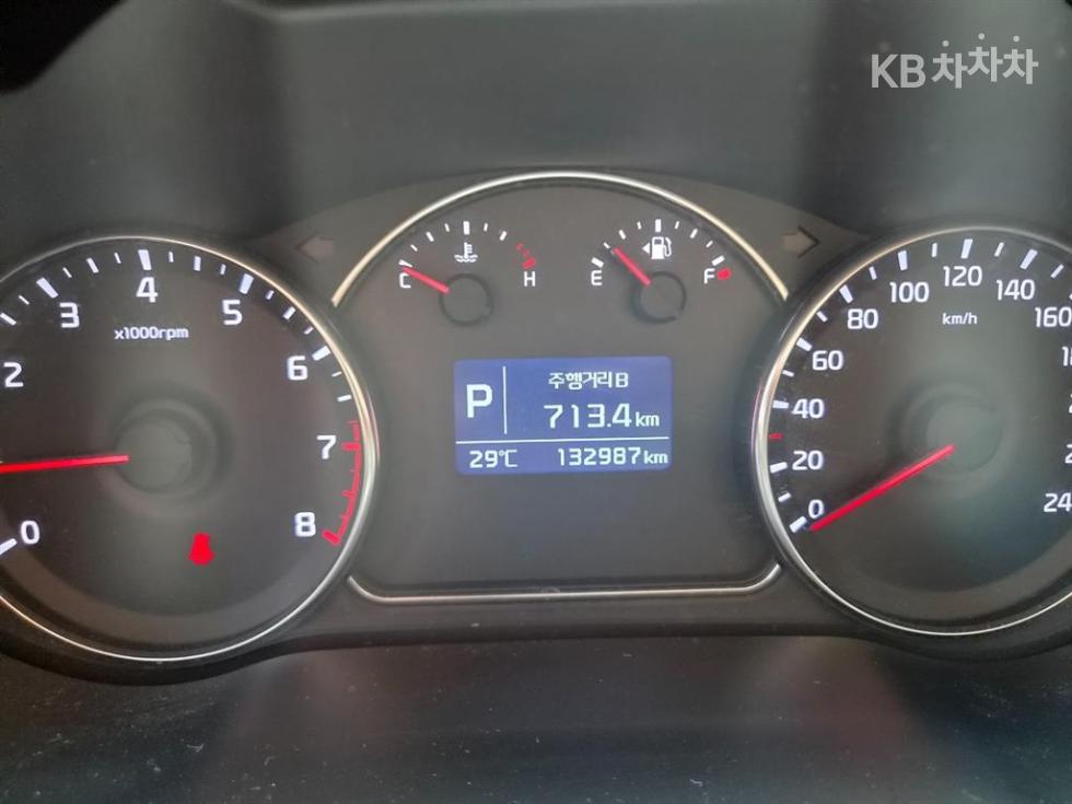 2014 - kia carens