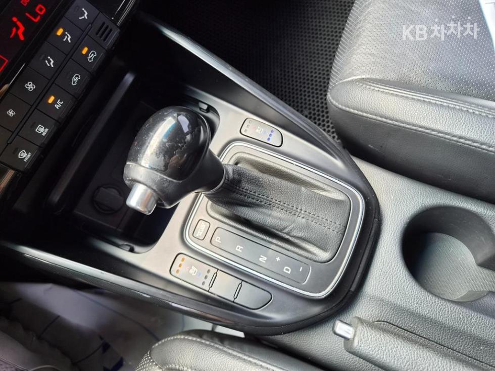2014 - kia carens