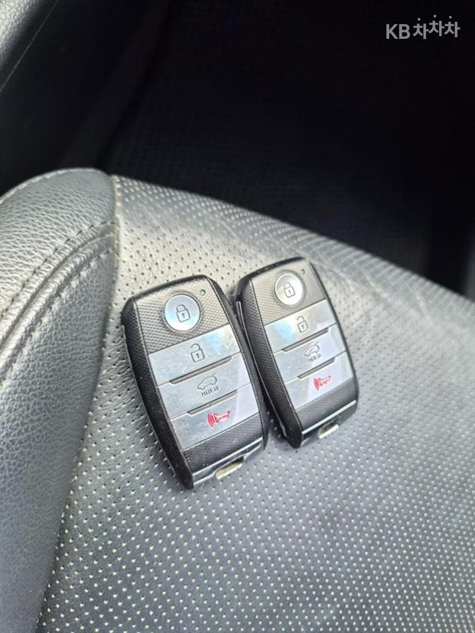 2014 - kia carens