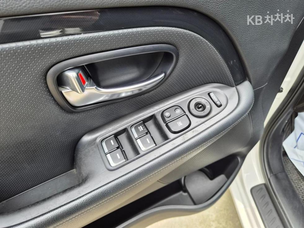 2014 - kia carens