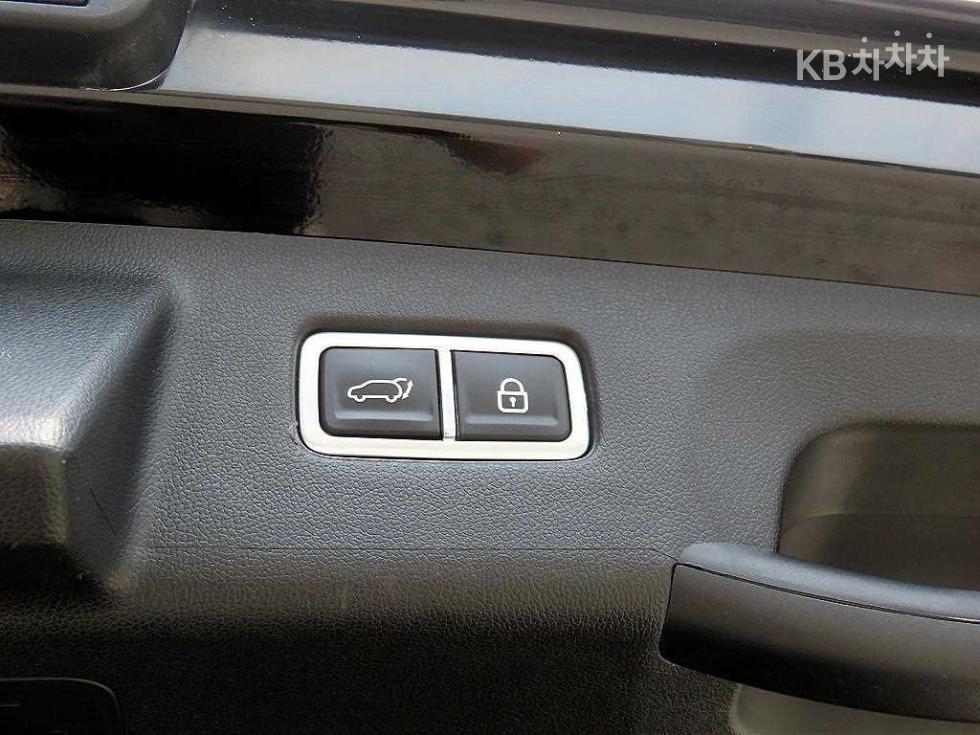 2023 - kia sorento