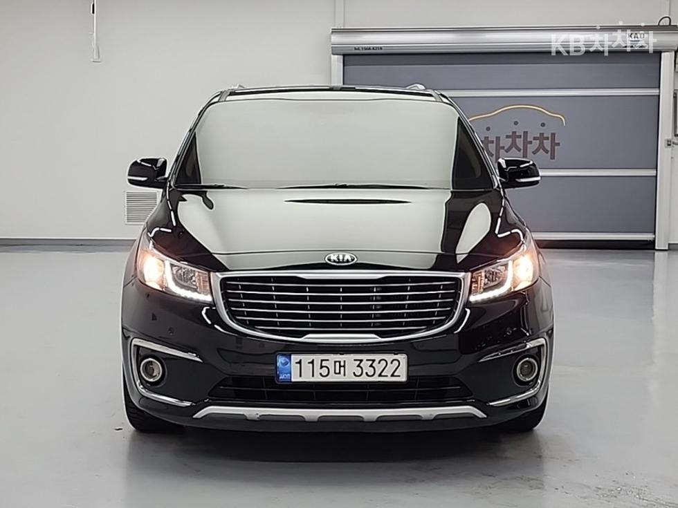 2018 - kia carnival