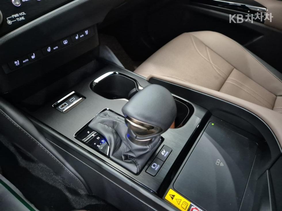 2026 - lexus es