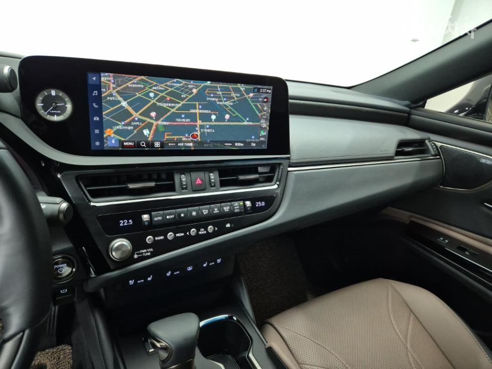 2026 - lexus es