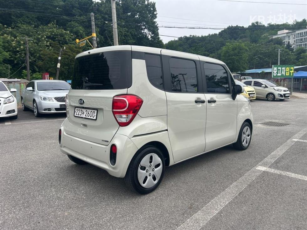 2019 - kia ray