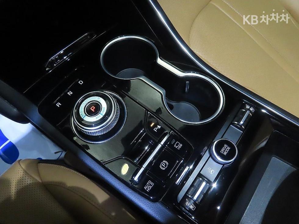 2020 - kia k5