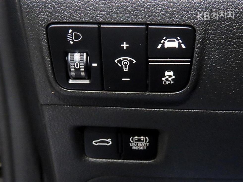2020 - kia k5