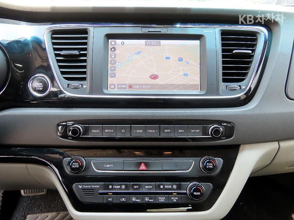 Kia Carnival — miniaturë 13