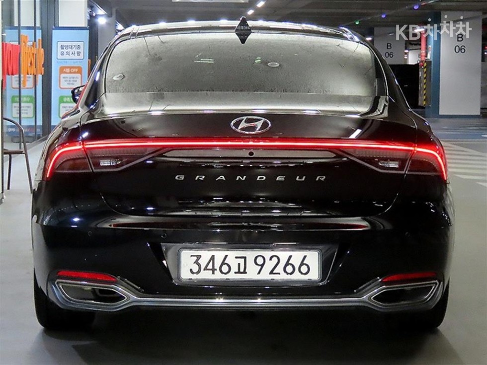 2022 Hyundai Used Car photo