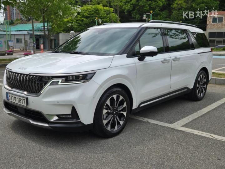 Kia Carnival — miniaturë 2
