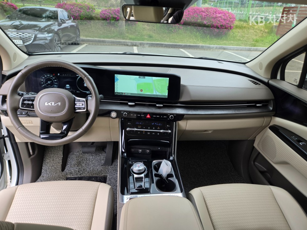 Kia Carnival — miniaturë 23