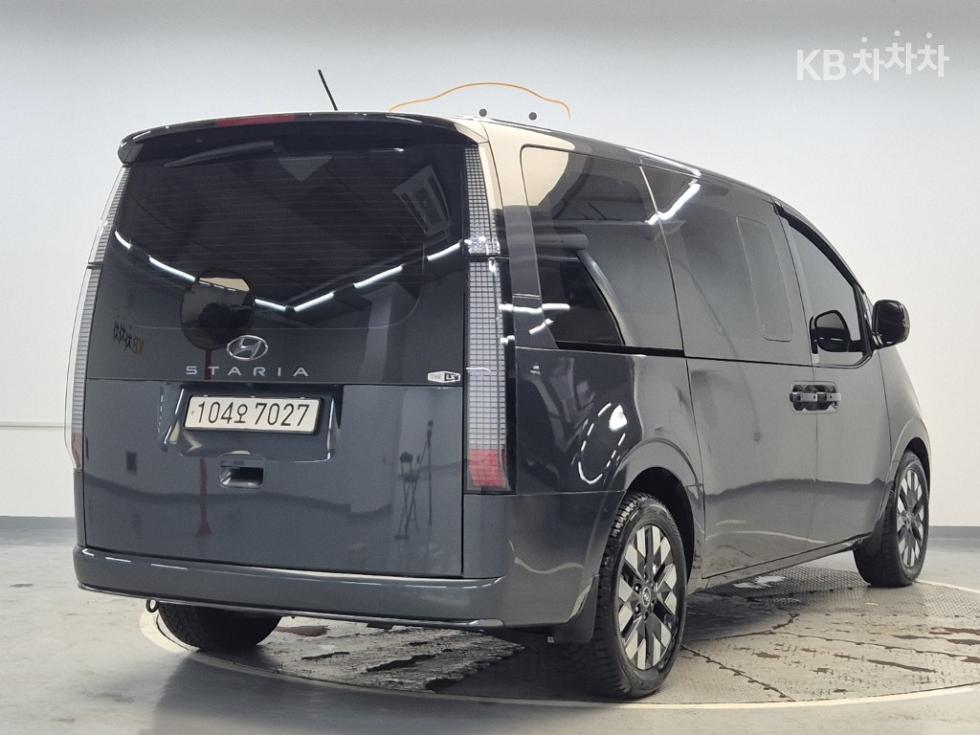 Hyundai Staria — miniaturë 3