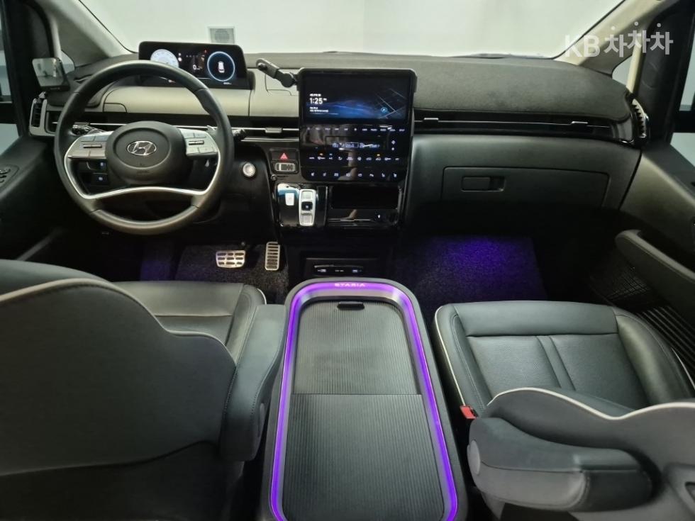 Hyundai Staria — miniaturë 7