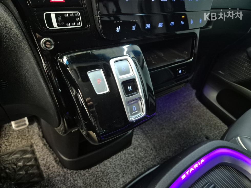 Hyundai Staria — miniaturë 8