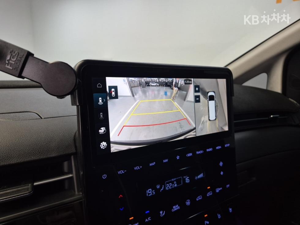 Hyundai Staria — miniaturë 14