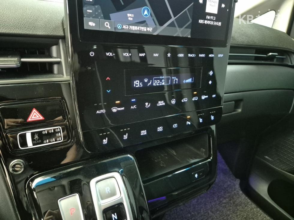 Hyundai Staria — miniaturë 17