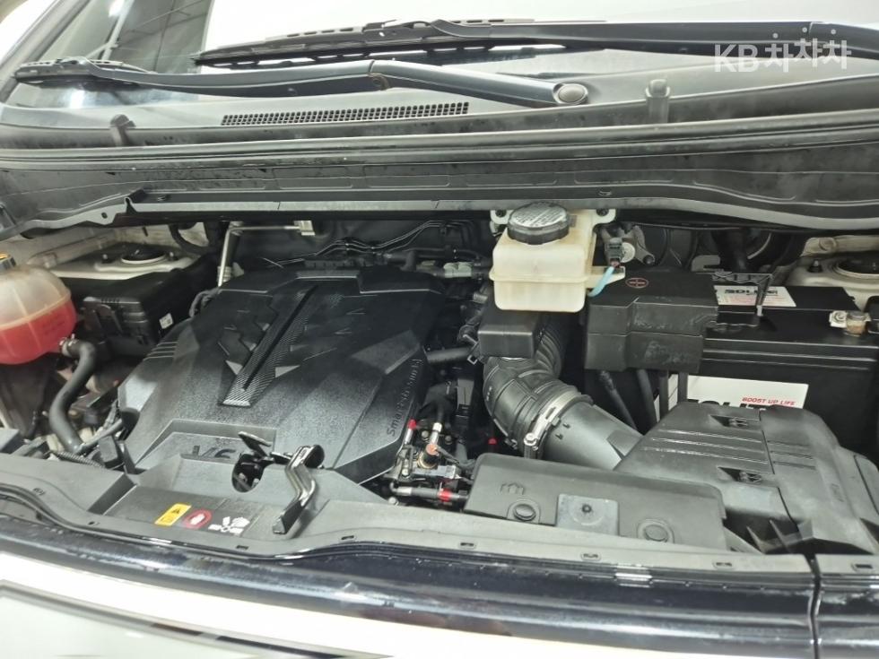 Hyundai Staria — miniaturë 5