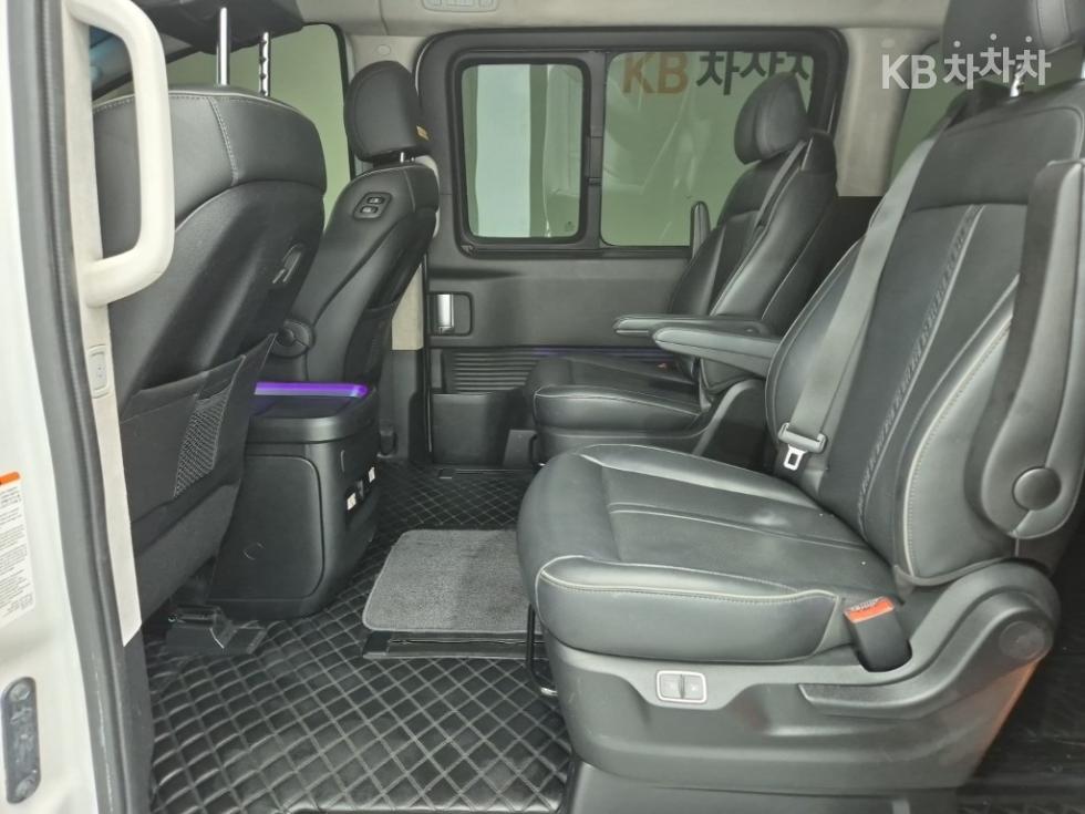 Hyundai Staria — miniaturë 12