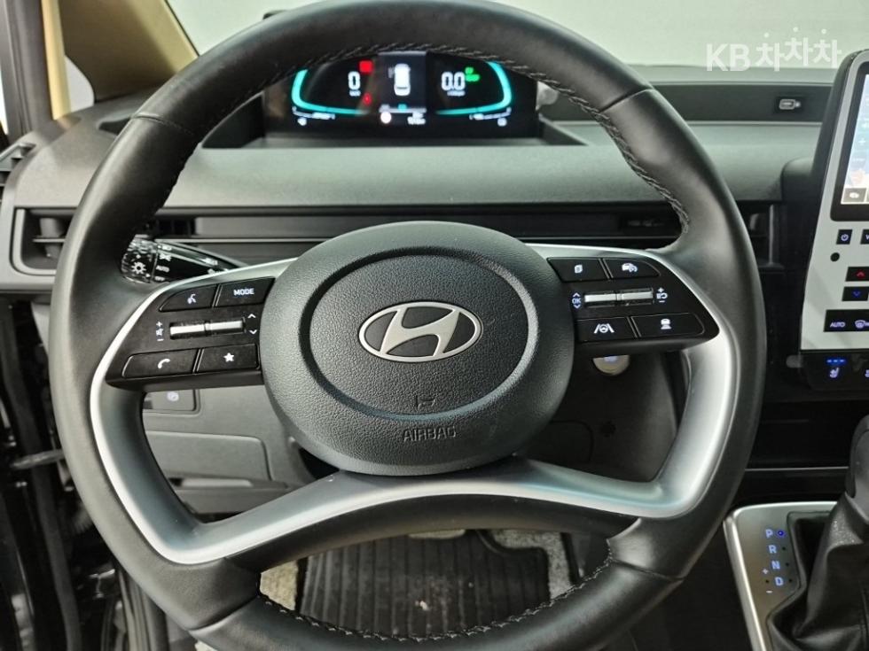Hyundai Staria — miniaturë 8