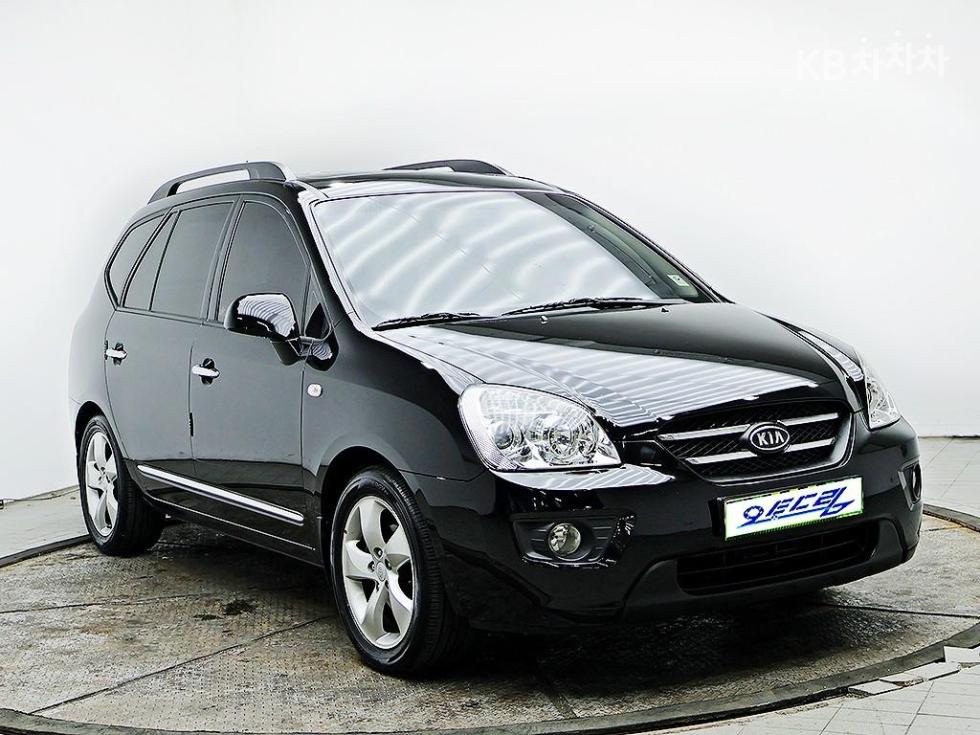 Kia Carens — miniaturë 2